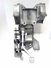 05-13 Corvette C6 Brake And Clutch Pedal Assembly 10366699